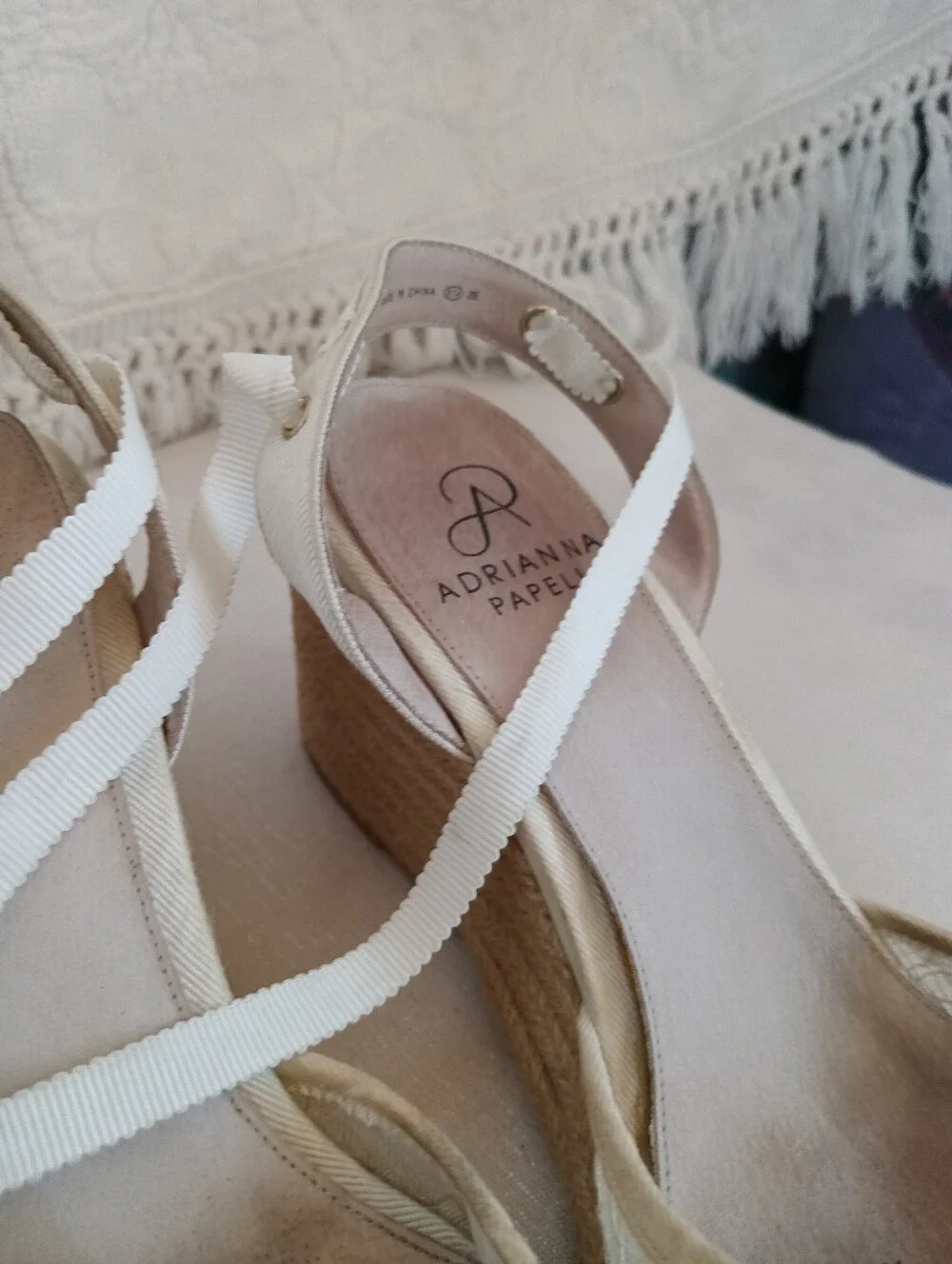 Adrianna Papell Cream Lace Espadrille Wedge Sandals Ribbon Lace Up Ankle Ties 7M